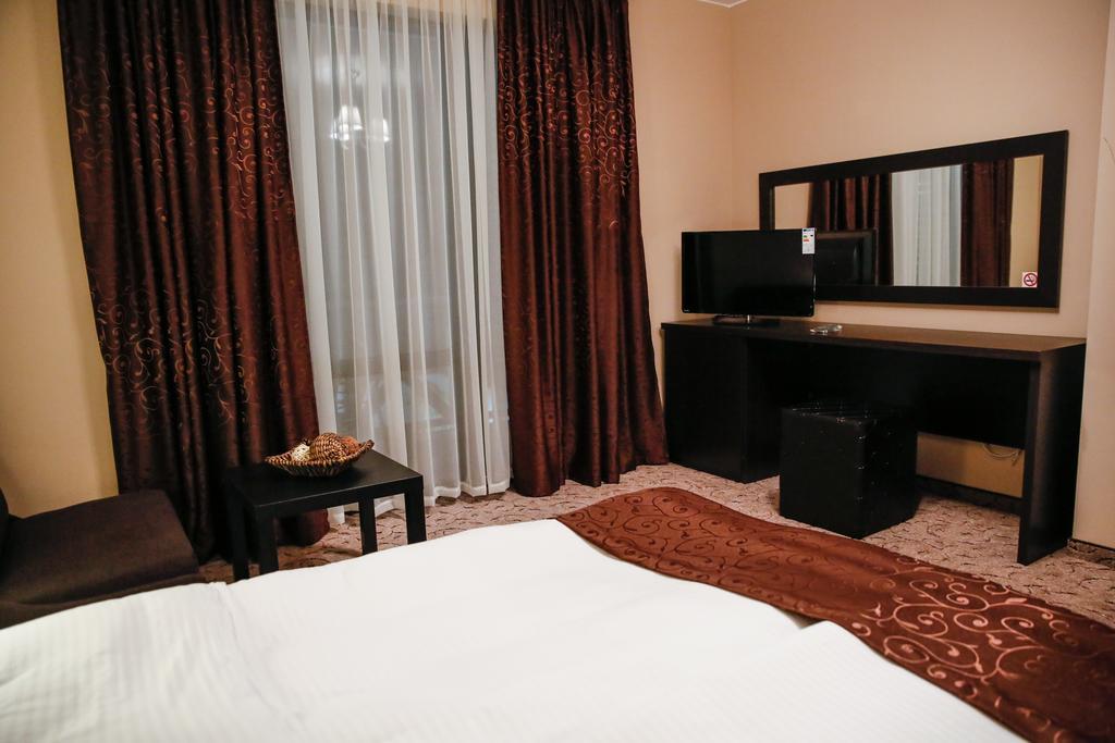 Einstein House & Spa Marchevo Bilik gambar