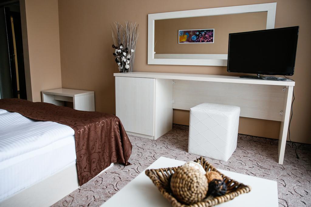 Einstein House & Spa Marchevo Luaran gambar