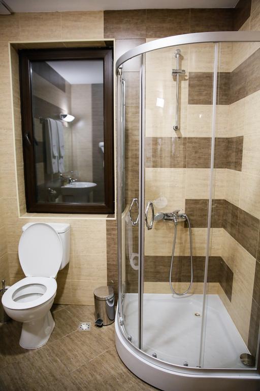 Einstein House & Spa Marchevo Bilik gambar