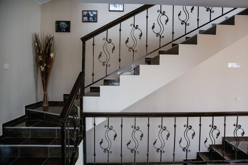 Einstein House & Spa Marchevo Luaran gambar